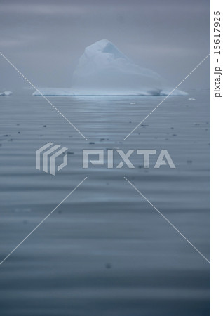 Blue Icebergs in Greenland Blue Icebergs in Greenland 15617926