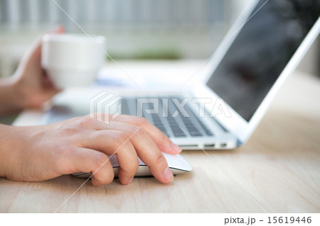 Closeup of business woman hand typing on laptop Closeup of business woman hand typing on laptop 15619446