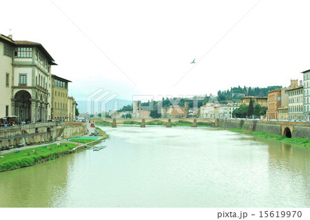 アルノ川にて 15619970