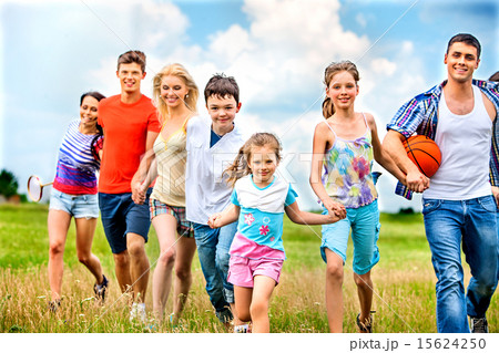 Group people summer outdoor. 15624250