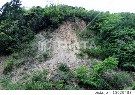 地すべり 地すべり 15629488