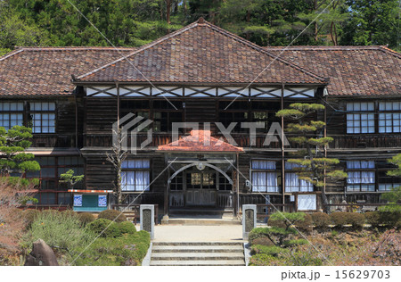岡山県高梁市「吹屋」(重要伝統的建造物群保存地区)「高梁市立吹屋小学校」(2011年度末廃校) 岡山県高梁市「吹屋」(重要伝統的建造物群保存地区)「高梁市立吹屋小学校」(2011年度末廃校) 15629703