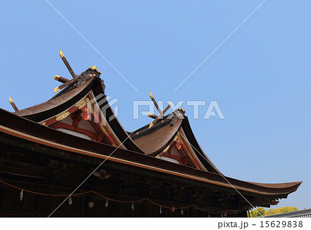 吉備津神社 本殿と拝殿 吉備津造 比翼入母屋造 の写真素材