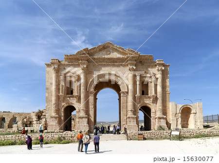 Arch of Hadrian in Gerasa (Jerash), Jordan 15630077