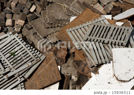 Debris Debris 15636311