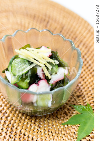 夏の料理・食材イメージ~キュウリとタコの酢の物~ 夏の料理・食材イメージ~キュウリとタコの酢の物~ 15637273
