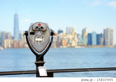 Binoculars looking to the Manhattan skyline 15637445