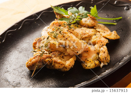 鶏肉の香草焼き 鶏肉の香草焼き 15637913