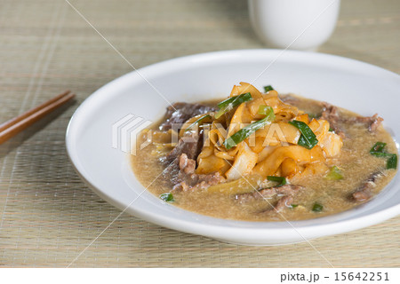 wat tan hor, popular cantonese fried noodle 15642251