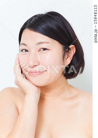 女性　スキンケアイメージ 15648115