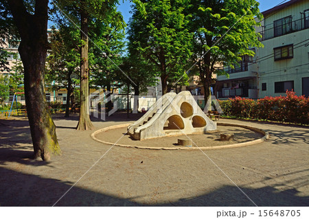 誰もいない公園 15648705