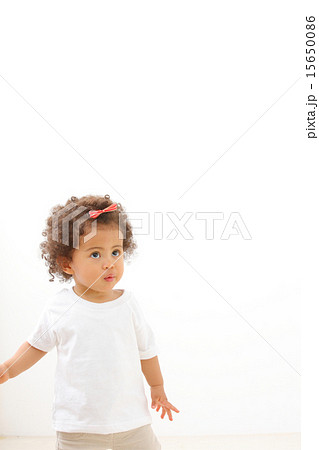 ハーフの女の子ポートレート 15650086