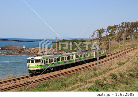 海辺を行く信越本線115系（直江津⇔長岡） 15652988