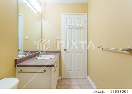 Bathroom Interior Design 15653002
