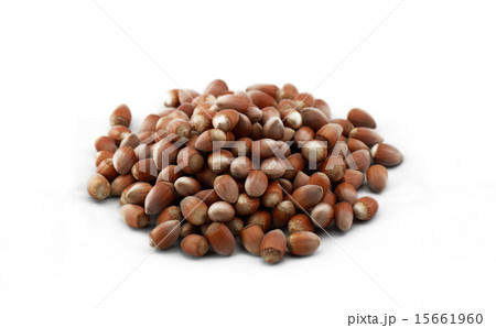 Tasty hazelnuts, close up 15661960