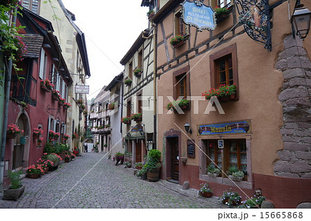 フランス リクヴィルの裏路地 フランス リクヴィルの裏路地 15665868