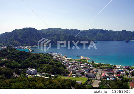 小笠原諸島 父島、島内の風景(三日月山山頂からの景色) 小笠原諸島 父島、島内の風景(三日月山山頂からの景色) 15665936