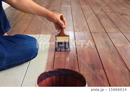 hand painting oil color on wood floor 15666014