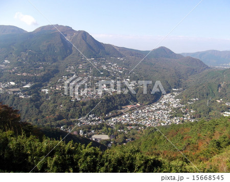 明星ヶ岳から望む強羅と箱根山 15668545