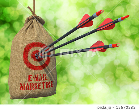 E-mail Marketing - Arrows Hit in Red Target. E-mail Marketing - Arrows Hit in Red Target. 15670535