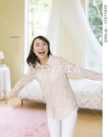 20代の日本人女性 15673840