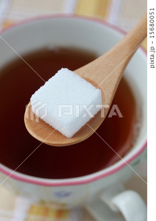 角砂糖と紅茶の写真素材