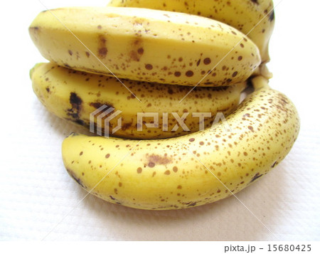 熟したバナナ 熟したバナナ 15680425