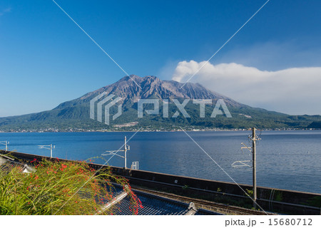 仙巌園から望む桜島 15680712