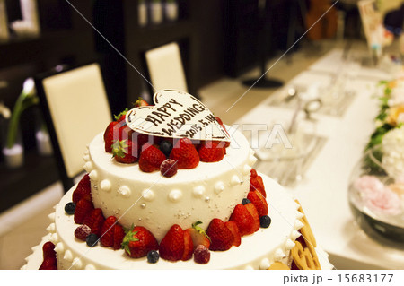 ウエディングケーキ 15683177