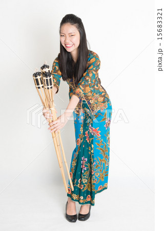 Ramadan female 15683321