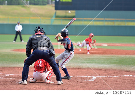 少年野球の試合 15687215