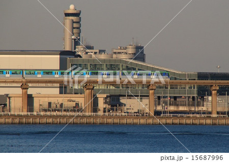 羽田空港と東京モノレール 羽田空港と東京モノレール 15687996