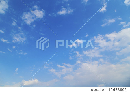 青い空と雲 15688802
