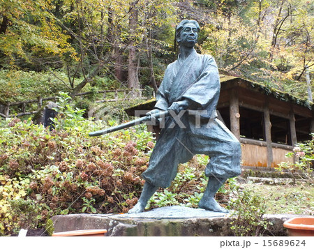 一乗谷の一乗滝（佐々木小次郎像） 15689624
