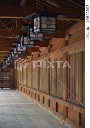 橿原神宮　回廊 15692303