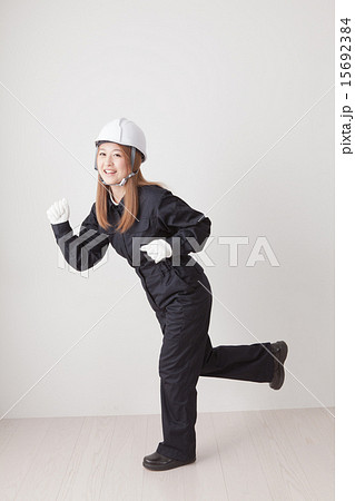 a portrait a portrait 15692384