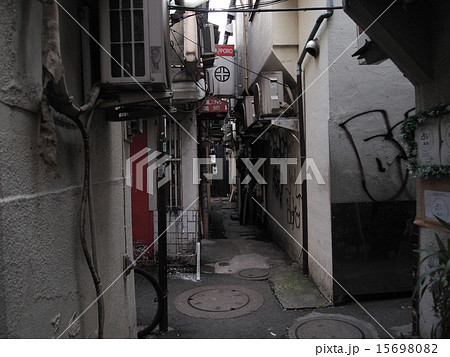 三軒茶屋　古き路地裏 15698082