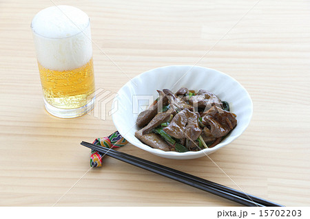 ビールとレバニラ炒め 15702203