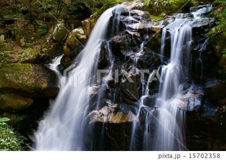 鶏鳴の滝 15702358