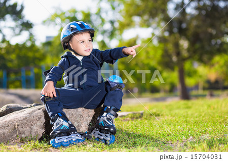 Little skater boy Little skater boy 15704031