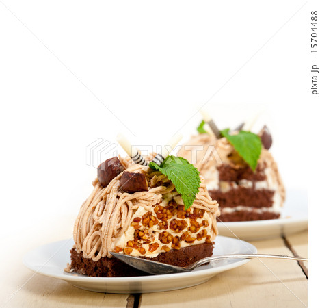 chestnut cream cake dessert 15704488