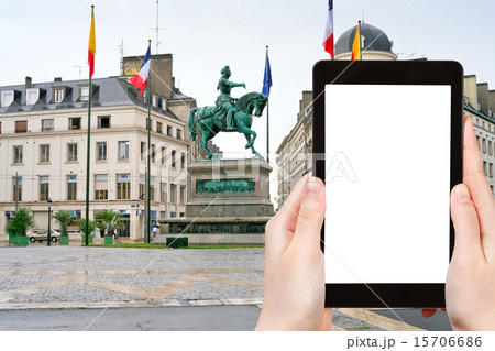 tourist photographs monument Joan of Arc Orleans 15706686