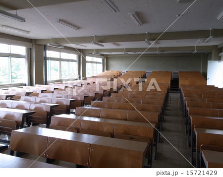 大学 15721429