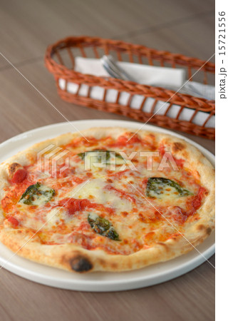 ピッツァ ピッツァ 15721556