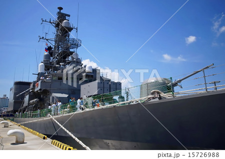 護衛艦 ゆうぎり 主砲・単装速射砲 ( 海上自衛隊 横須賀基地 ) 護衛艦 ゆうぎり 主砲・単装速射砲 ( 海上自衛隊 横須賀基地 ) 15726988