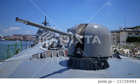 護衛艦 ゆうぎり 主砲・単装速射砲 ( 海上自衛隊 横須賀基地 ) 護衛艦 ゆうぎり 主砲・単装速射砲 ( 海上自衛隊 横須賀基地 ) 15726993