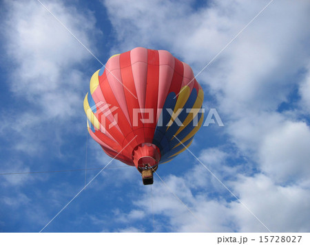 係留された熱気球 係留された熱気球 15728027