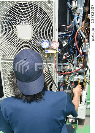 エアコンのメンテナンス 15732607