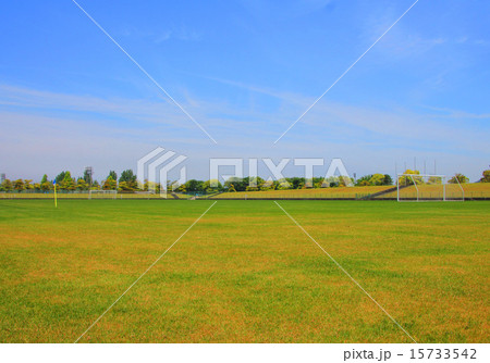 グラウンドと空 15733542