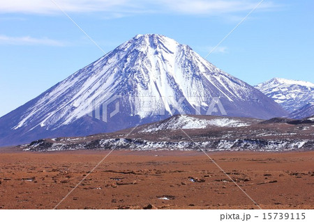 南米チリ北部アンデス山脈の火山リカンカブール 南米チリ北部アンデス山脈の火山リカンカブール 15739115